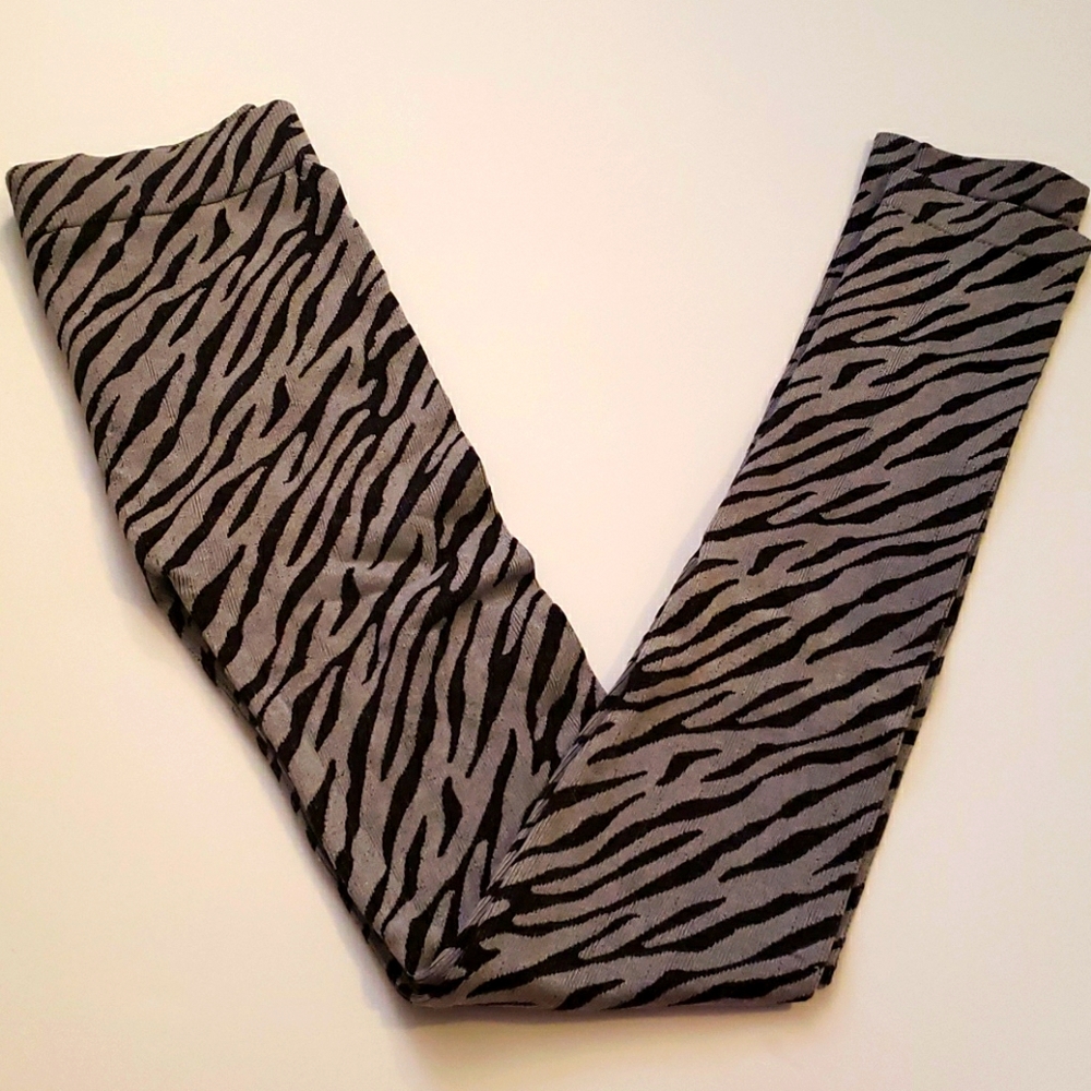 NWT Zebra Leggings